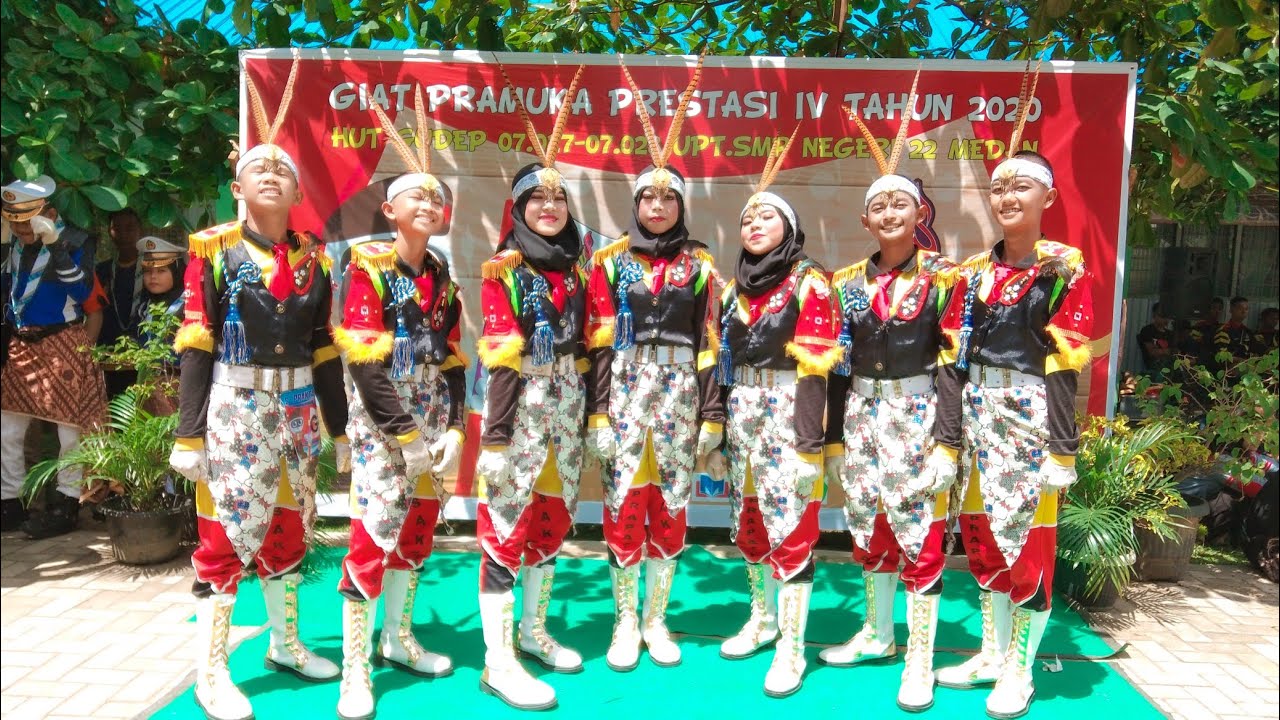 PERLOMBAAN TARI KOMANDO DI GIAT PRAKTIS PRAMUKA SMP N 22 MEDAN