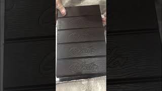 Cara praktis dalam hitungan detik potong coklat #coklat #chocolate #dapurlolo #tips Cara praktis dalam hitungan detik potong coklat #coklat #chocolate #dapurlolo #tips