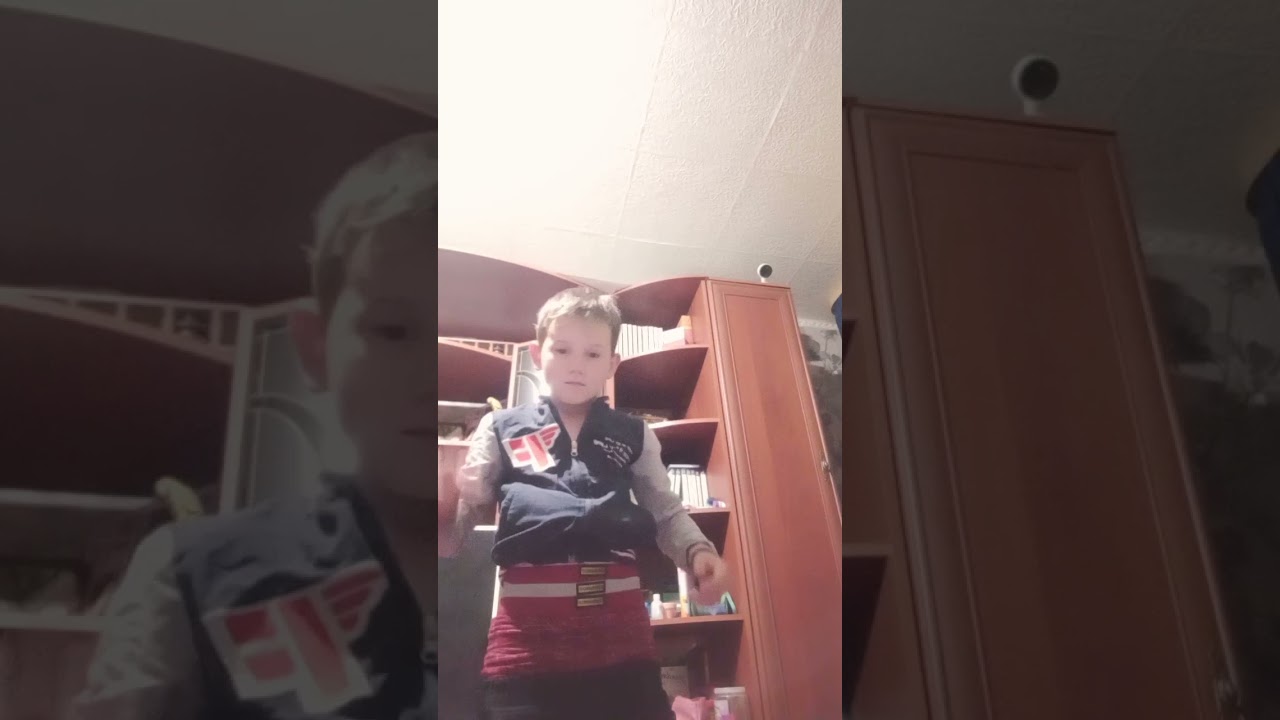 плиз не хейтите. мне делать не фиг было я и ришил это снять и сори за внешку