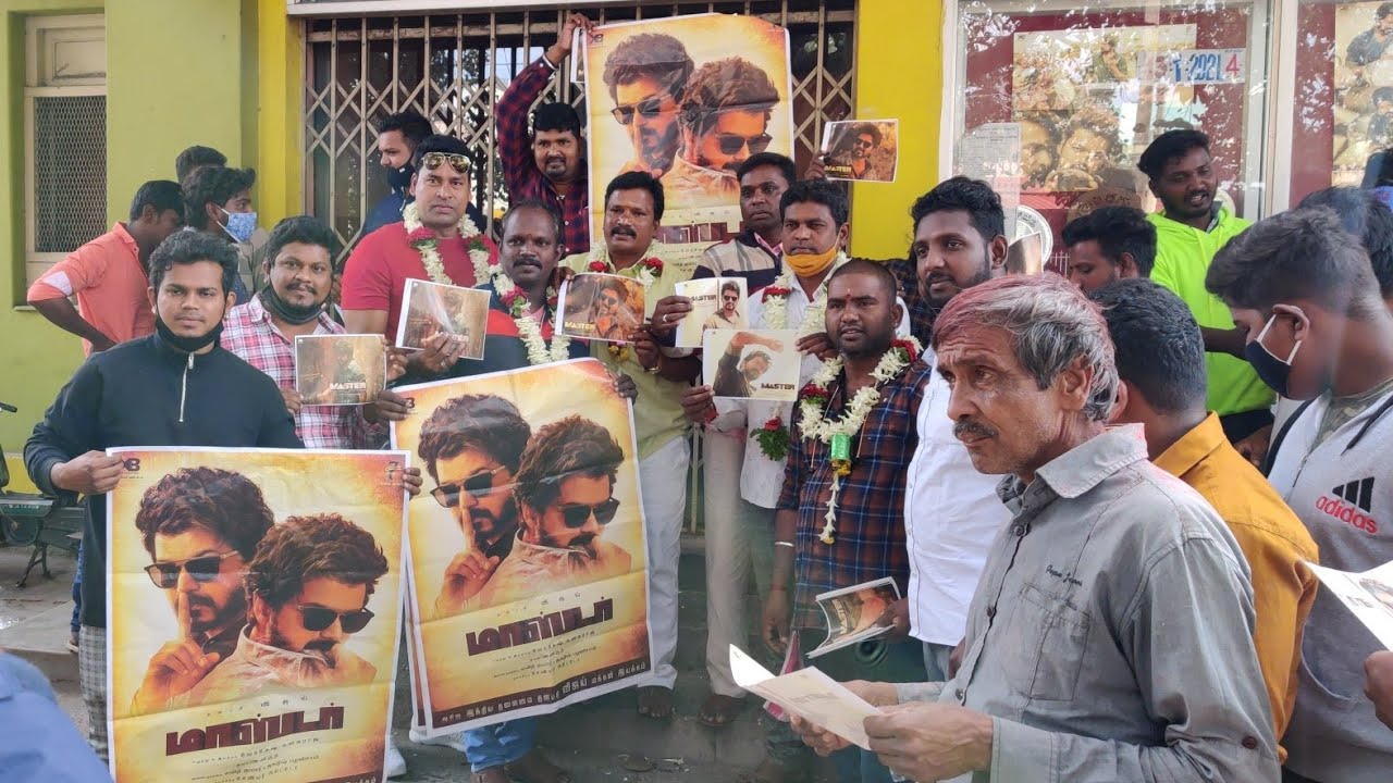 Master FDFS Fans Reaction | Thalapathy Vijay Master Craze