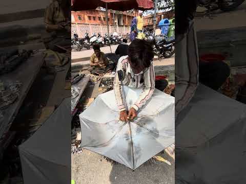 Man With Lots Of Knowledge Made Most Unique Umbrella From Broken Umbrella | Indian Art 😱