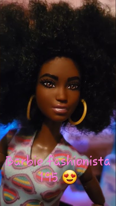 Barbie lança novas bonecas inclusivas com vitiligo e até careca