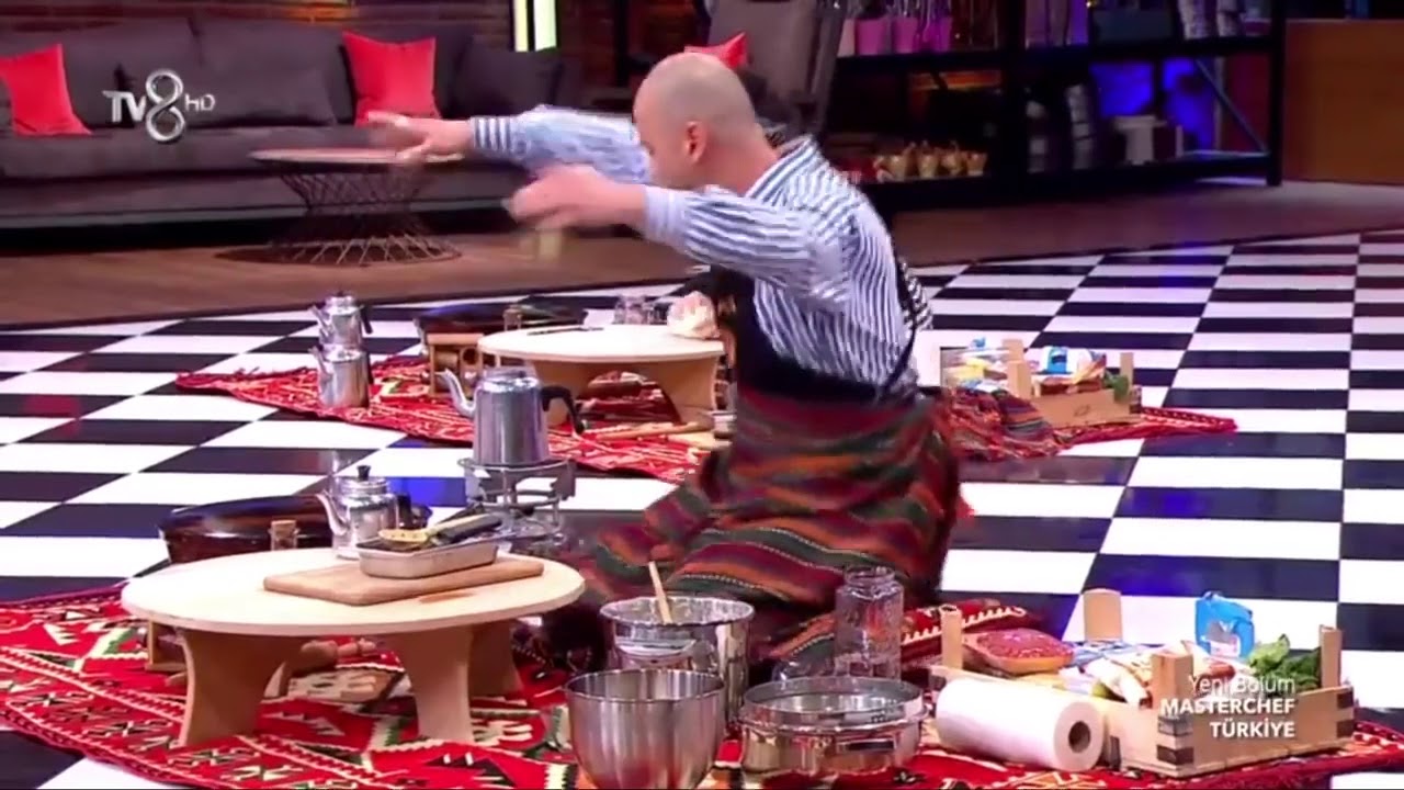 Master Chef Murat Duvarda Elek mi Olur El kızı Melek mi Olur ) YouTube Master Chef Murat Duvarda Elek mi Olur El kızı Melek mi Olur ) YouTube