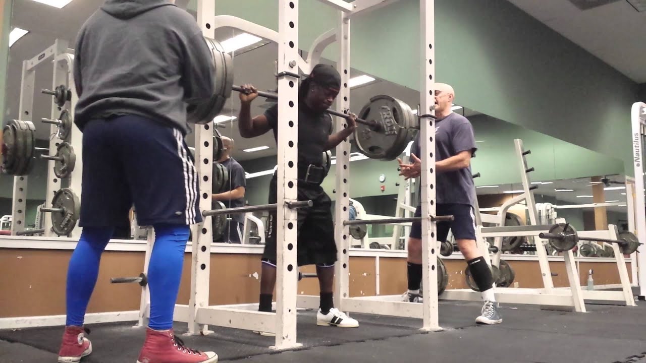 Keith McHoney @ 150 squats 475lbs