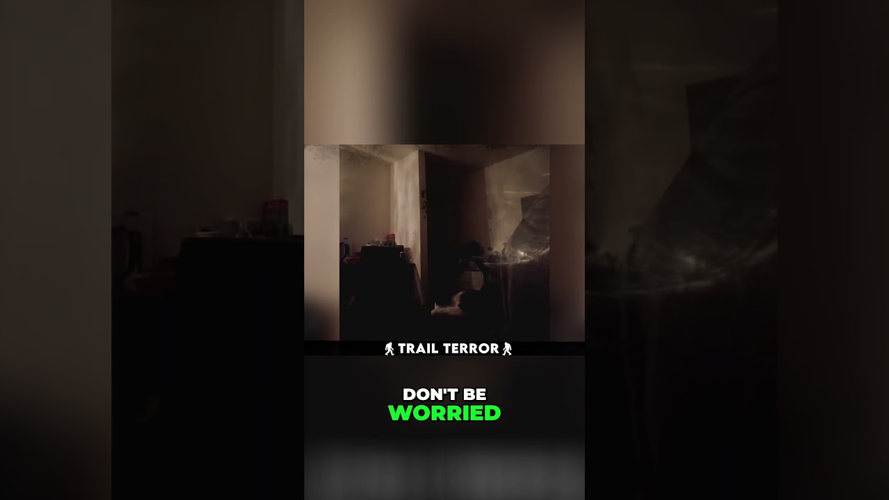 Пользователь Reddit заметил на фотографии ужасающую тень!