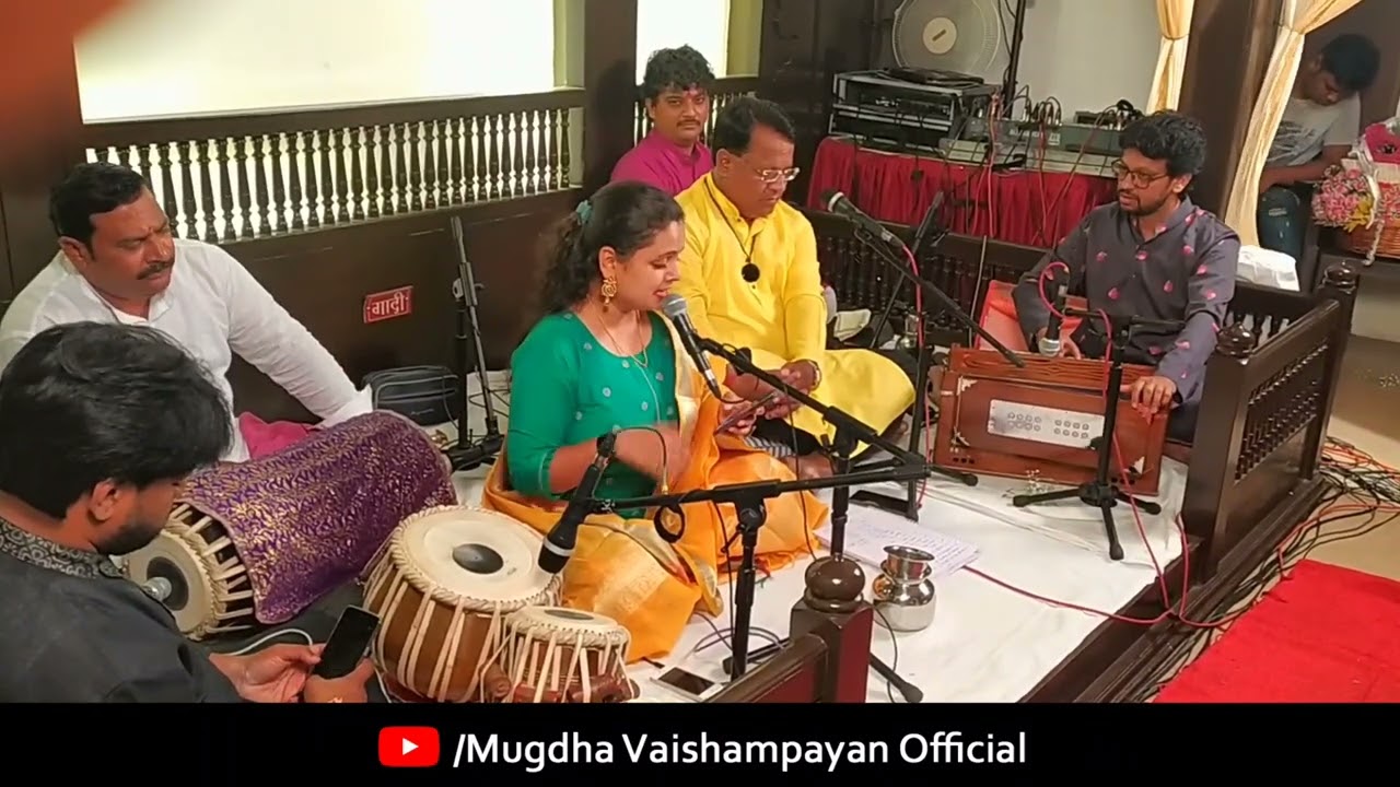 Old Bollywood songs  Yaman Medley  Mugdha Vaishampayan  Golden Era From MugdhRang   At Dhepewada