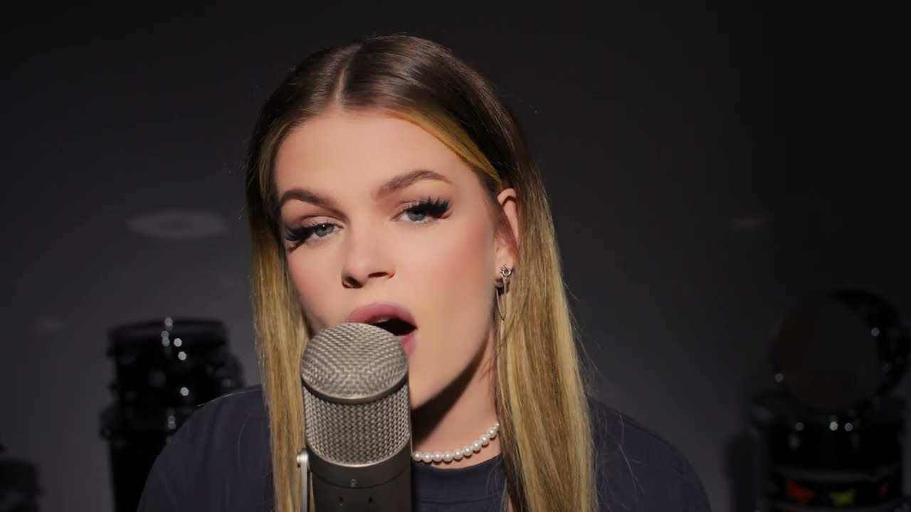 Смотреть «What About Us (re-recorded) - P!nk (Cover by Davina Michelle)» на YouTube Смотреть «What About Us (re-recorded) - P!nk (Cover by Davina Michelle)» на YouTube