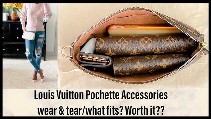 LOUIS VUITTON Epi Leather Pochette Accessories NM Noir Black