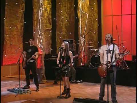 Avril Lavigne - Ellen Degeneres show [5 26 04] - Don't Tell Me - HQ!