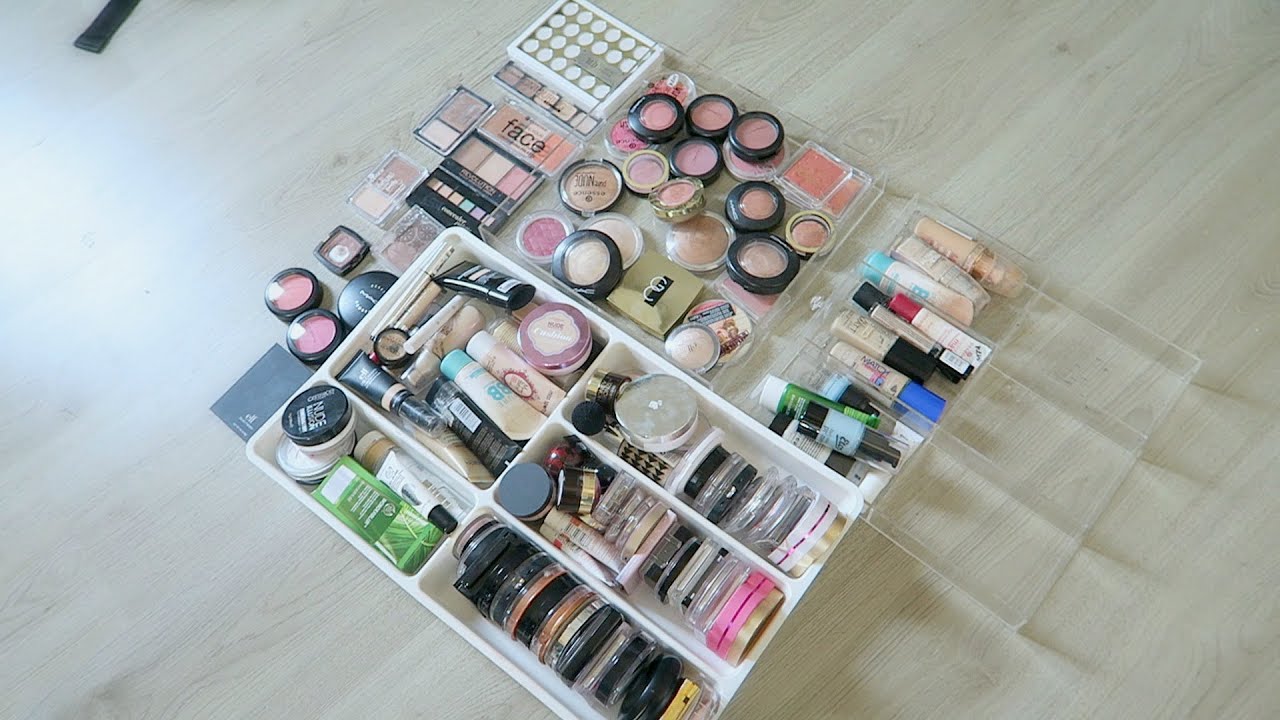 Makeup Stash Opruimen #1 - Gezichtsproducten | Sarah Rebecca