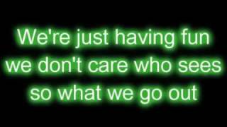 Wiz Khalifa Snoop Dogg - Young. Wild Free Lyrics .Flv