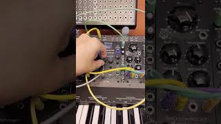 Behringer Victor + Brains junto a Black Filter de Erica Synths