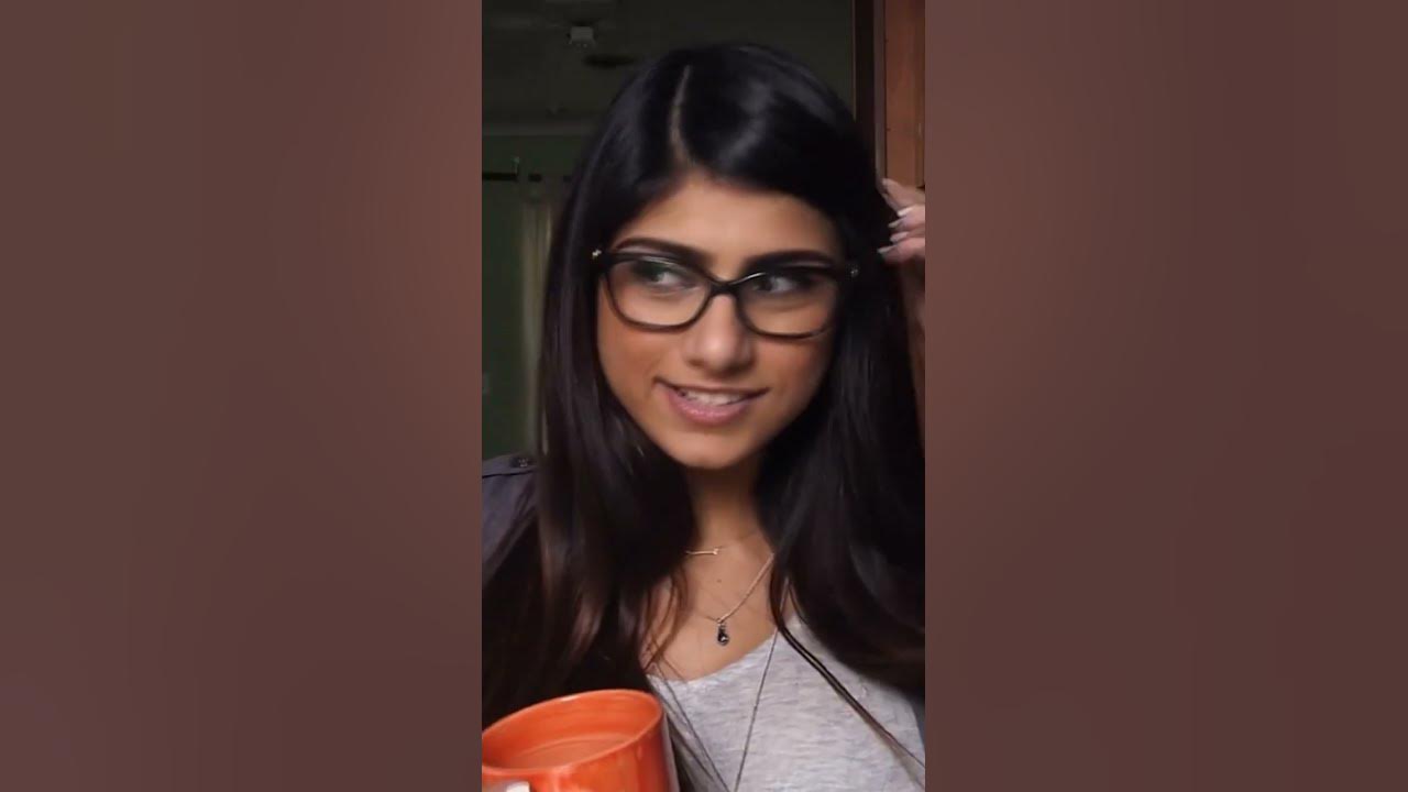A hist ria de mia khalifa youtube
