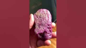 Nhặt được viên đá lạ 😳 #ruby #gemstone #sapphire #daruby #gems #jewelry #jewellery