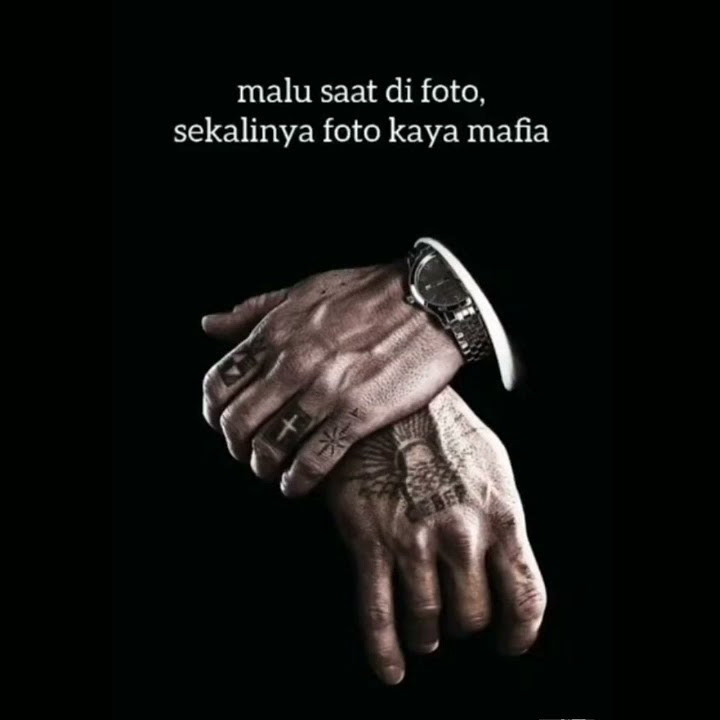 Meme malu saat di foto sekalinya foto kaya mafia
