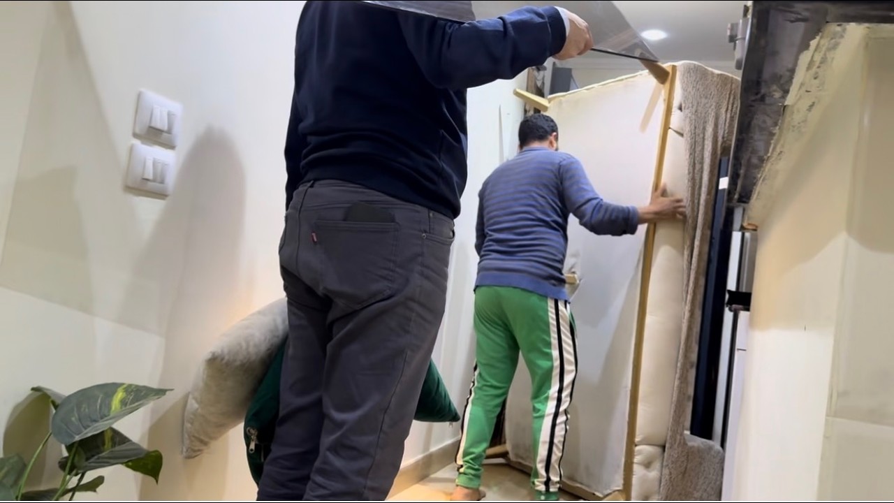 مع السلامه والله يخلف عليا