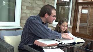 Wat is die verskil tussen n Jood Hebreer en Israeliet