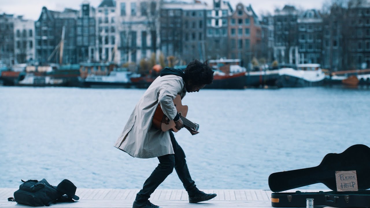 Mad Manoush _Jamie The Hobo (Official Video)