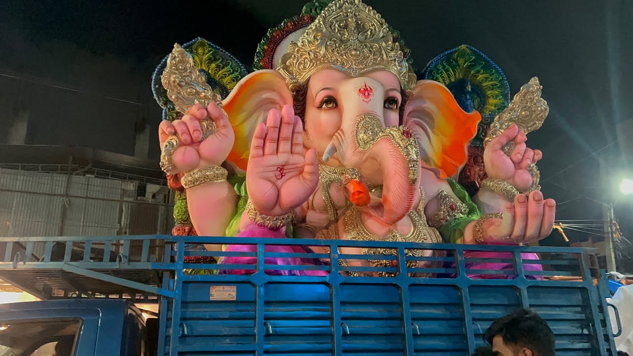 Ganesh Aagman 2022 | Ganesh Idol Transporting from Dhoolpet | ATOZ