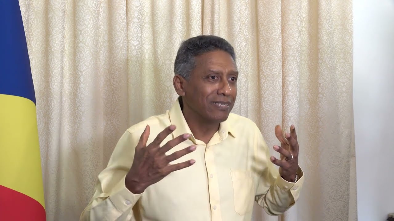 “Sesel i bezwen en nouvo souf” says Former President Danny Faure