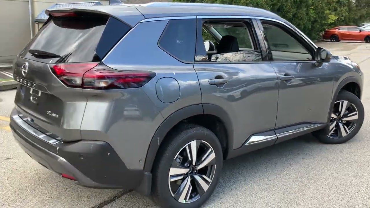 2023 Nissan Rogue SL w/ Premium Package