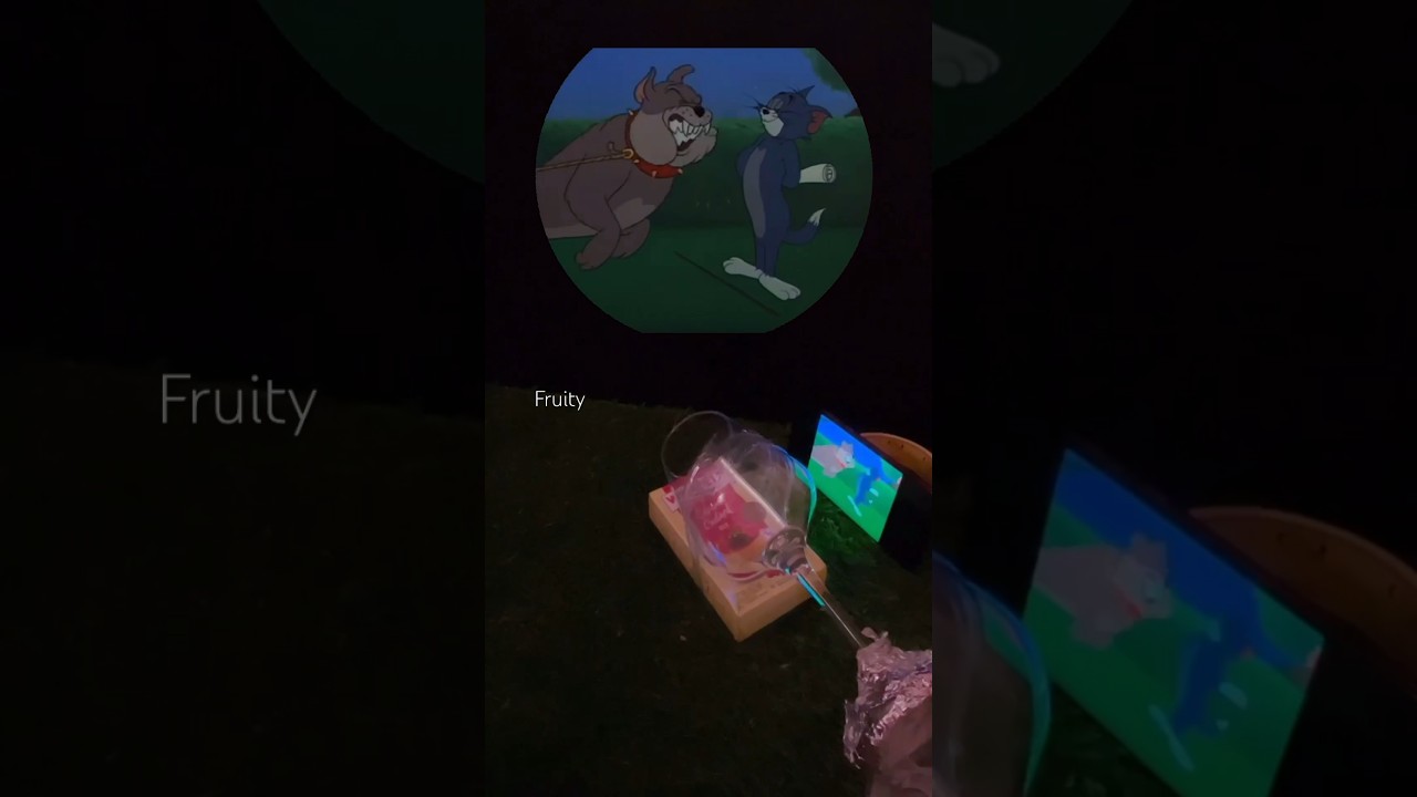 Genius Aluminium Foil Lifehack | Make a Projector with a Glass 