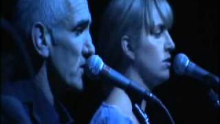 Sally Seltman and Paul Kelly - Its raining pleasure &quot;Triffids Cover&quot;