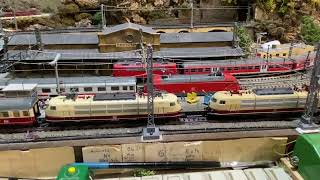 Wie gut ist die Minitrix BR 103 16345 im Vergleich zur Fleischmann 103