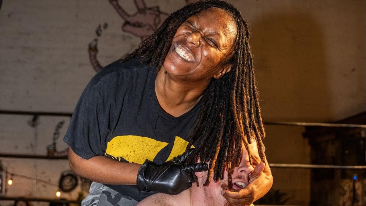 FULL MATCH: Nic Zander vs. Beatrice Domino