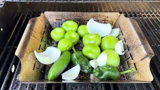 Let’s make some Salsa Verde on the BBQ #Foodie