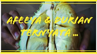 makan durian dengan nasi,enak atau sebaliknya ?