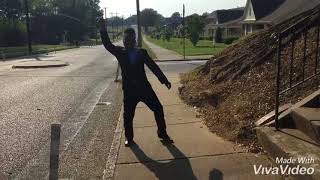 (No gray praise dance)by:Jonathan McReynolds