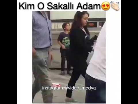 Kim Osakali adam Sokak muhteşem ses