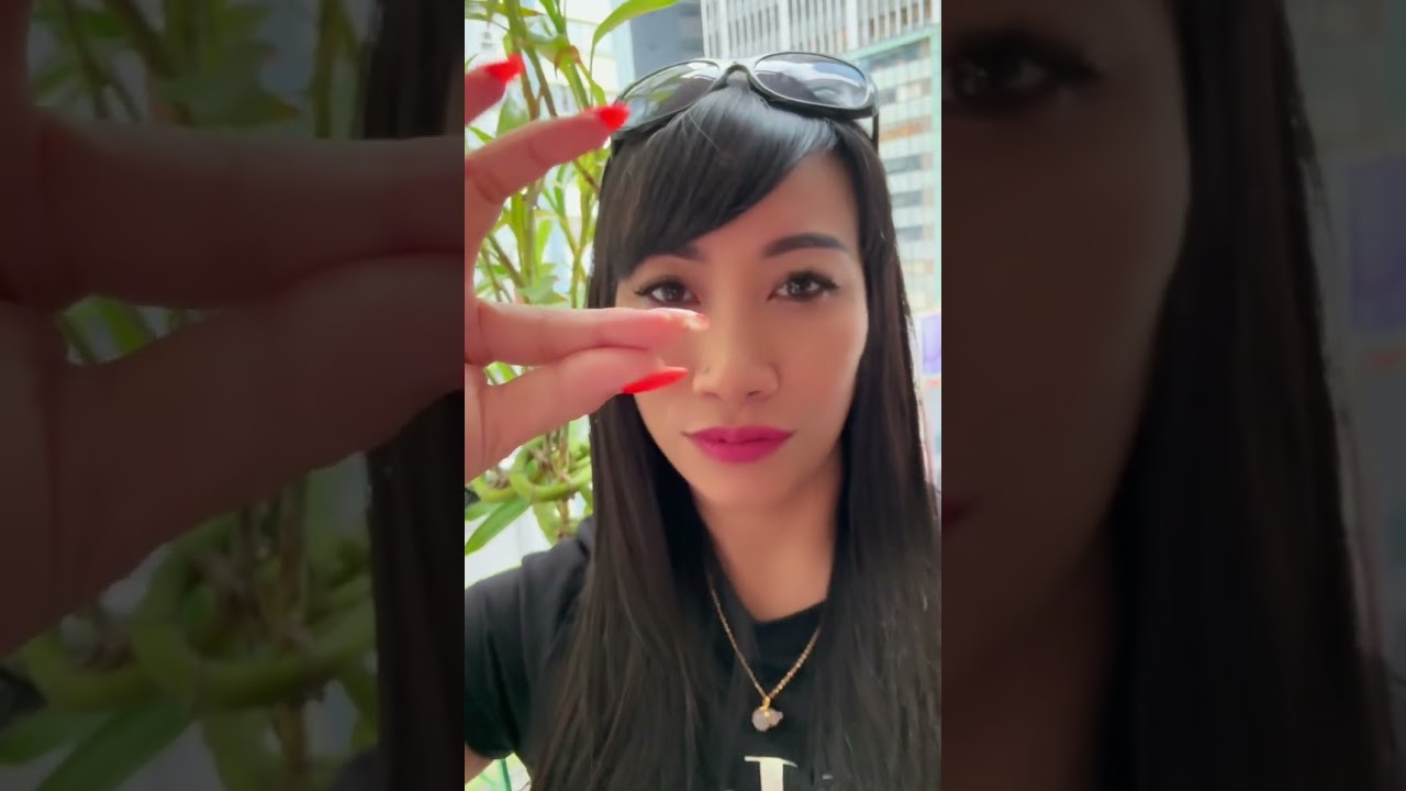 Be confident with my black eyes 