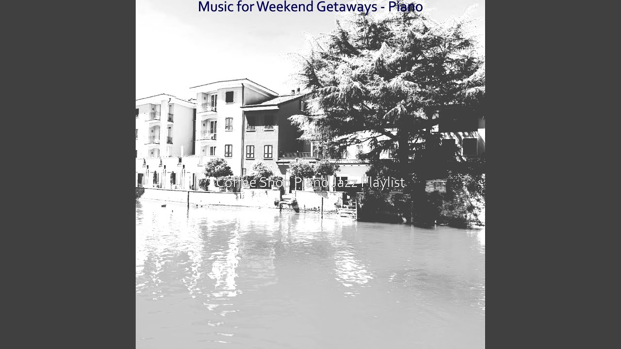 Understated Backdrops for Spring Break