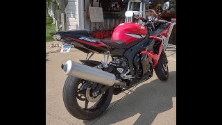 The all new for 2004:  Yamaha YZFR6 !!