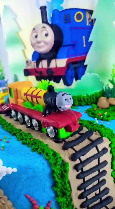 KUE KERETA THOMAS 🍰🚂 #shorts #short #kue #cake #cakes #keretaapi #kereta #train #thomas #lucu #yummy