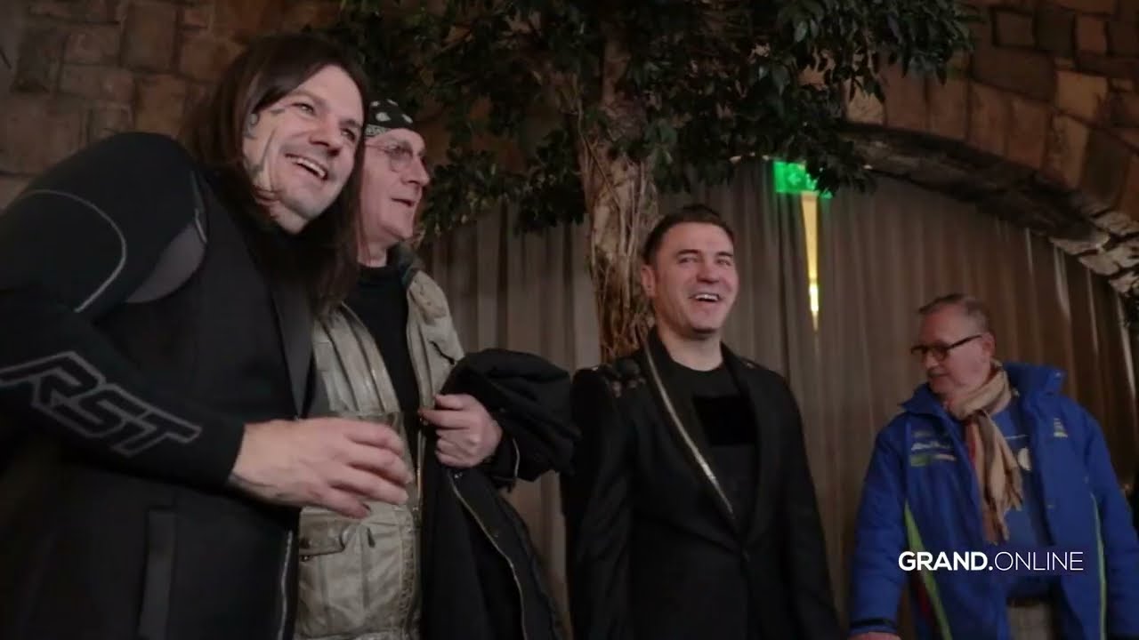 Amadeus bend u suzama na promociji nove pesme koju su posvetili pokojnom kolegi