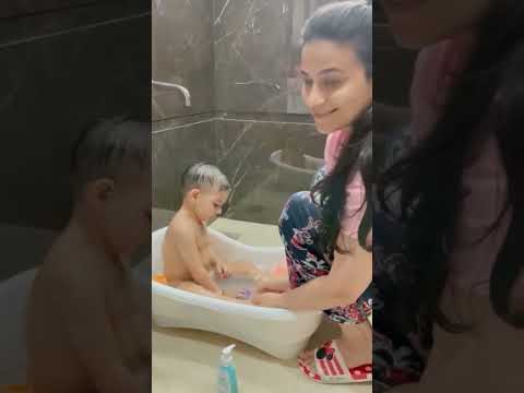 Wideo: Recenzja kąpieli dla dzieci JOHNSONS TOP TO TO TOE
