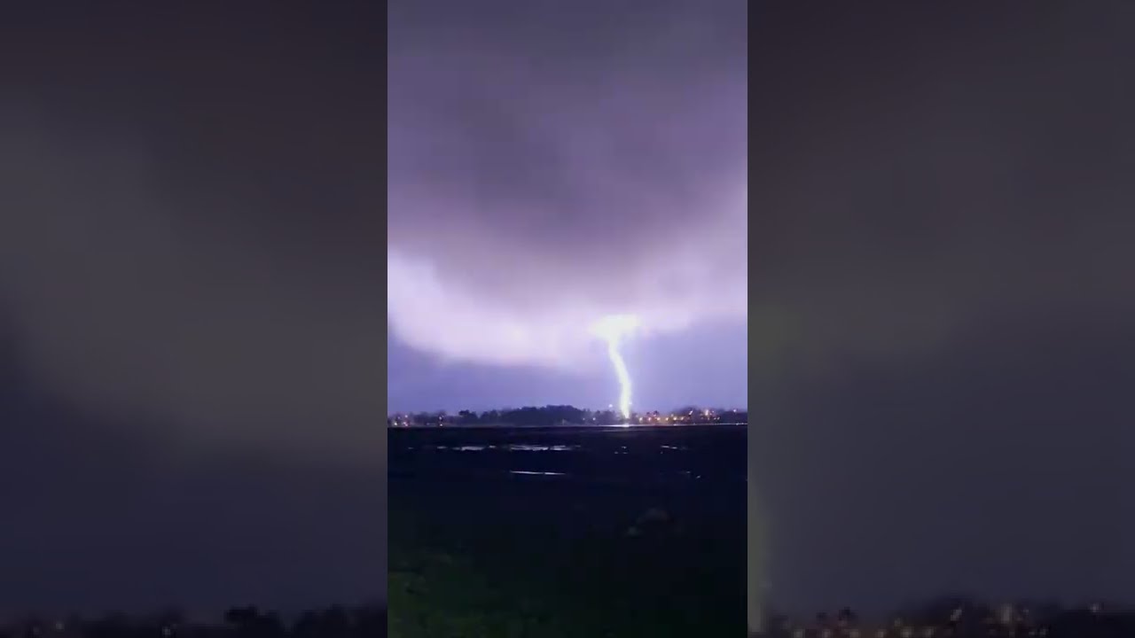 Tornado warning in Alabama with insane lightning!