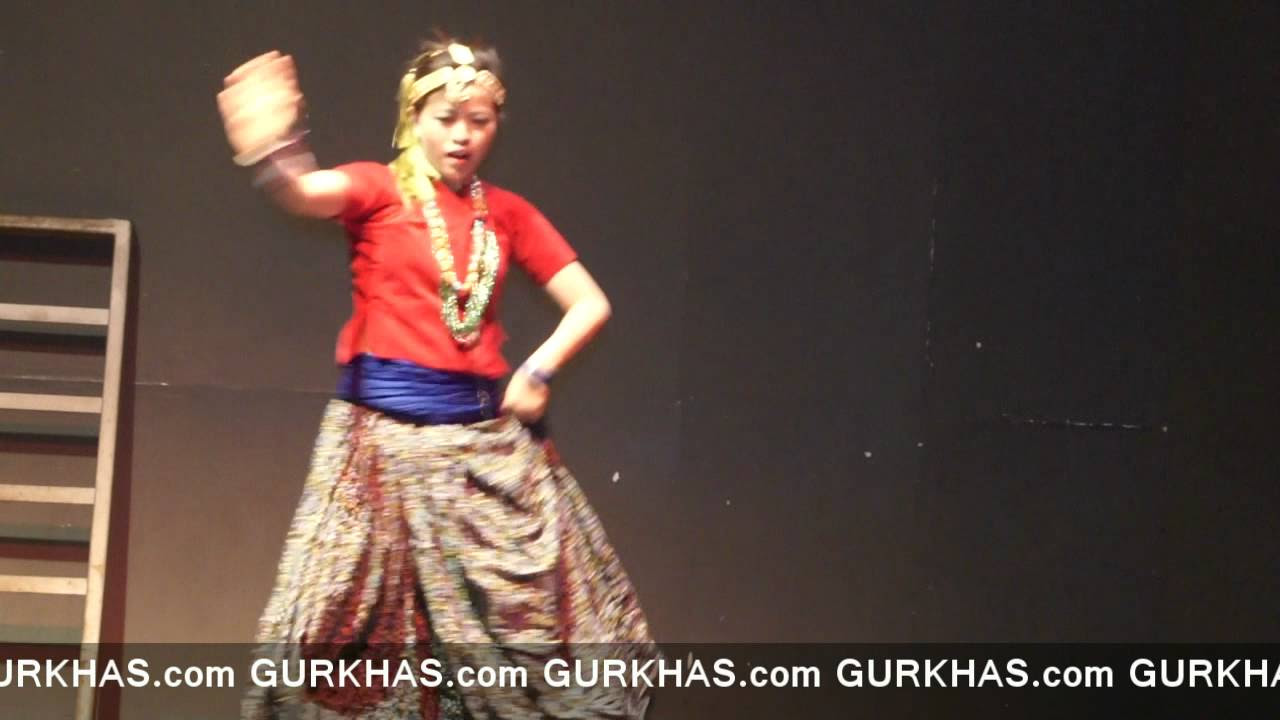 Mauri Tesai Ghumdaina Miss UK Nepal 2011 Neelam Gurung Talent Round