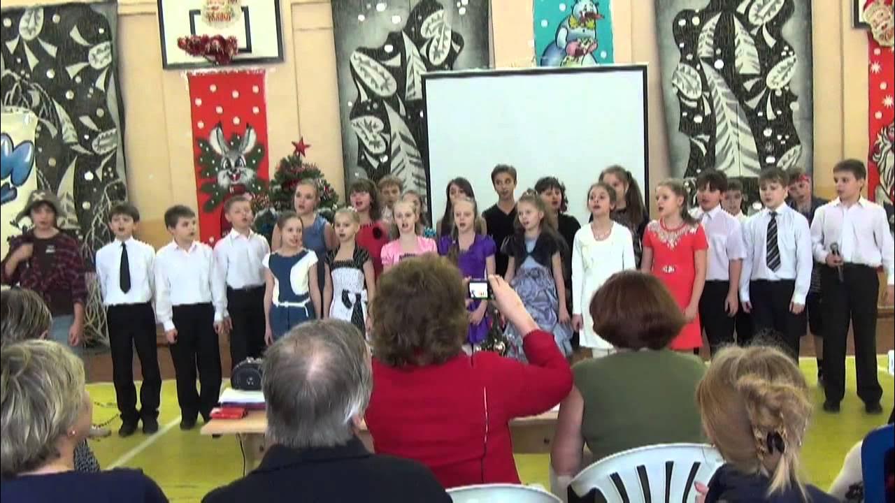 Выступление 5 классов. Новогоднее выступление 5 класс. новогоднее выступление 5 класса в школе игры. выступление на новый год 1 класс. выступление 5 класс 15 школа новый год.