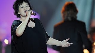 Hommages à la chanteuse belge Maurane