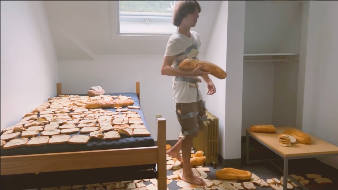 The Man Who Turns Everything He Touches Into Bread