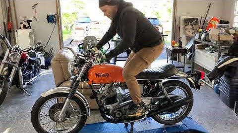 Norton commando 1974 first start after rebuilt