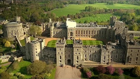 Inside St. George's Chapel at Winsdor Castle - DayDayNews