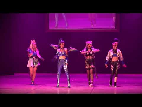 M.O.Con Horror Story: Групповое дефиле