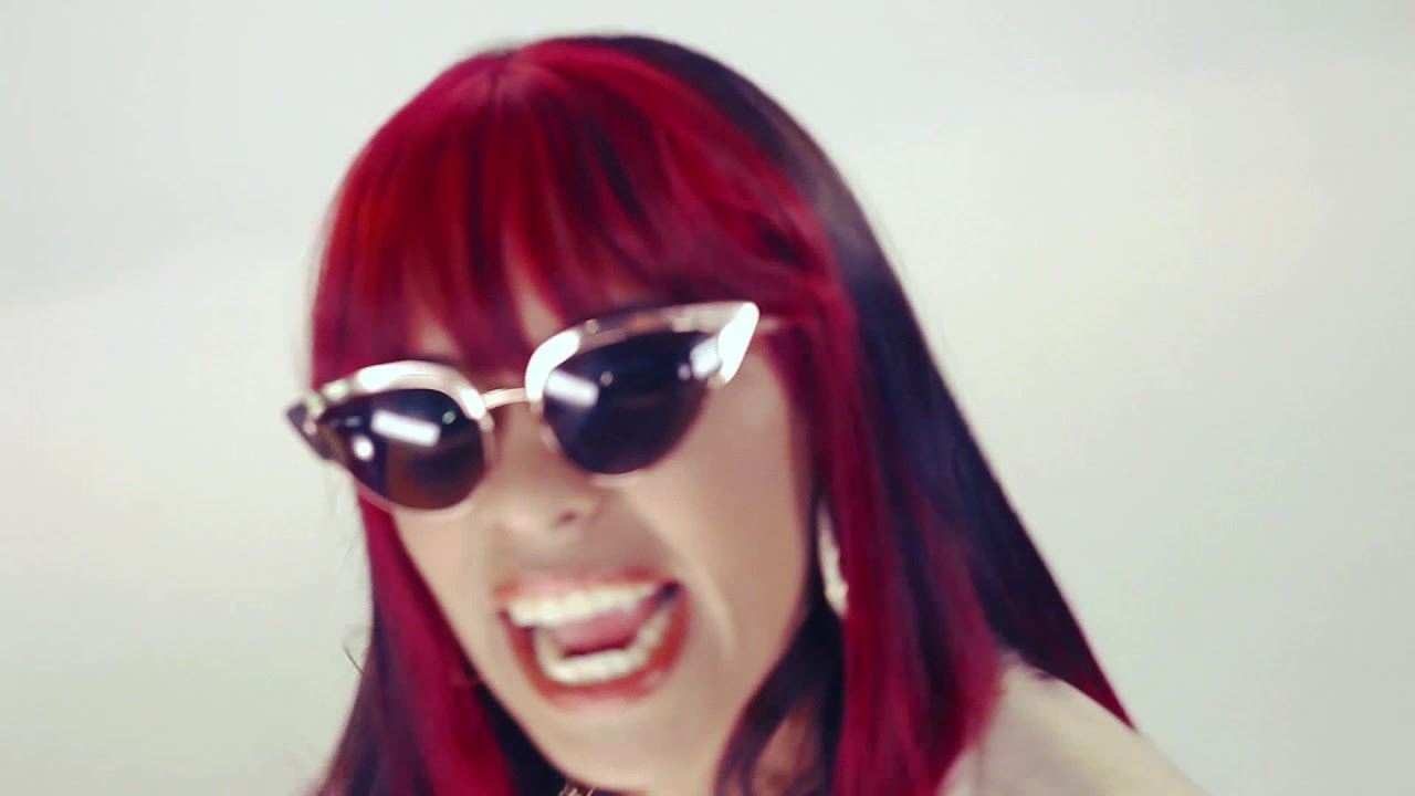 Miny Cuore - Hello Kitty (Video Oficial)