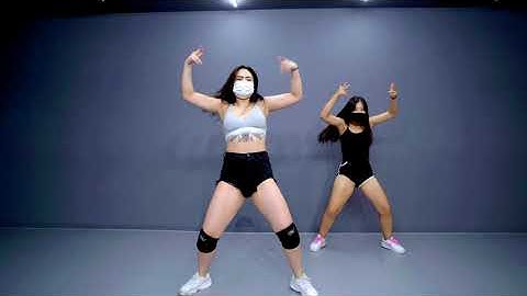 Thumbnail of Queen WA$ABII(퀸 와사비) - 안녕, 쟈기?(Hi,baby?) | NANA choreography