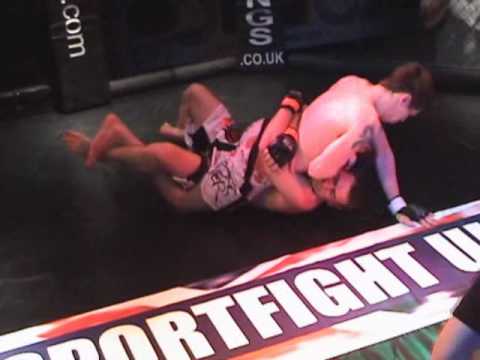 Jason Harvey vs Dan Woods Swindon May 2010 (MMA)